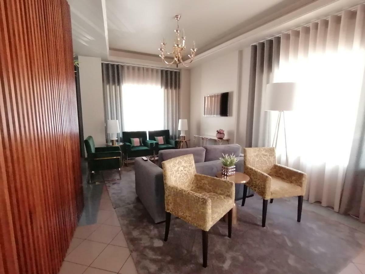 Residencial Imperial Hotel ลูโซ ภายนอก รูปภาพ