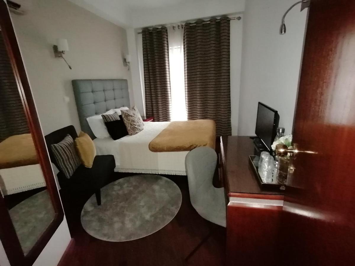 Residencial Imperial Hotel ลูโซ ภายนอก รูปภาพ
