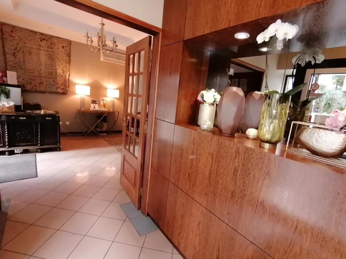 Residencial Imperial Hotel ลูโซ ภายนอก รูปภาพ